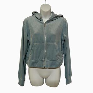 No Boundaries XL (15-17) Icy Blue Velvet Flu Zip Hoodie 
Pockets